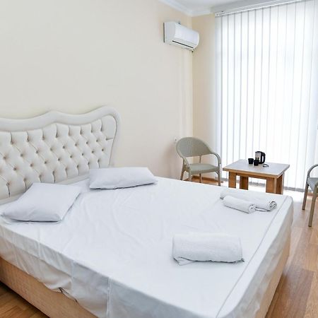 Just Inn Kutaisi Exterior foto