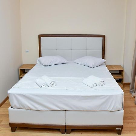 Just Inn Kutaisi Exterior foto