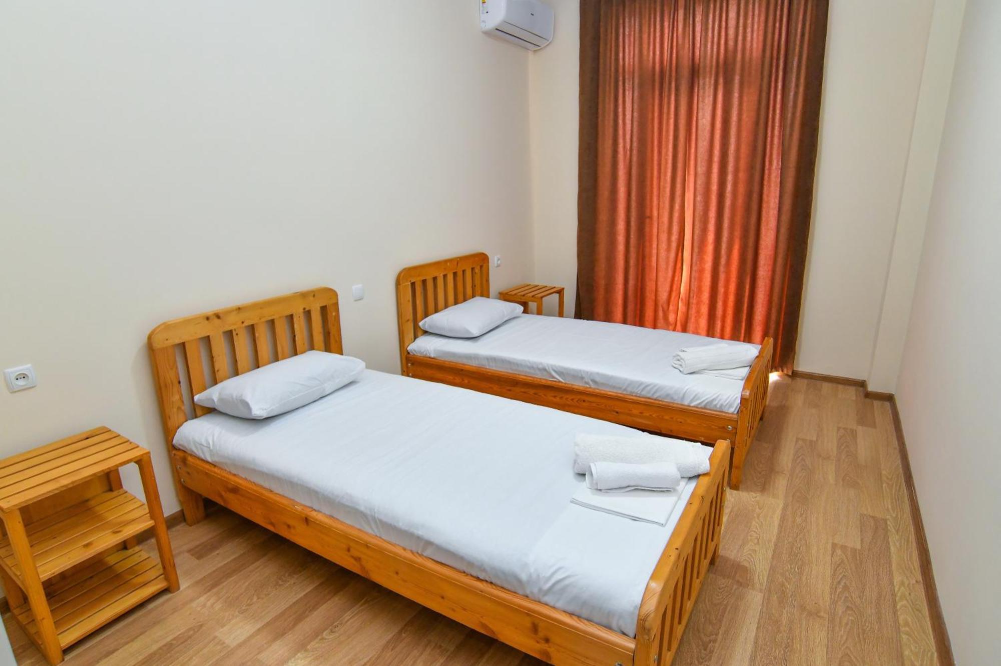 Just Inn Kutaisi Exterior foto